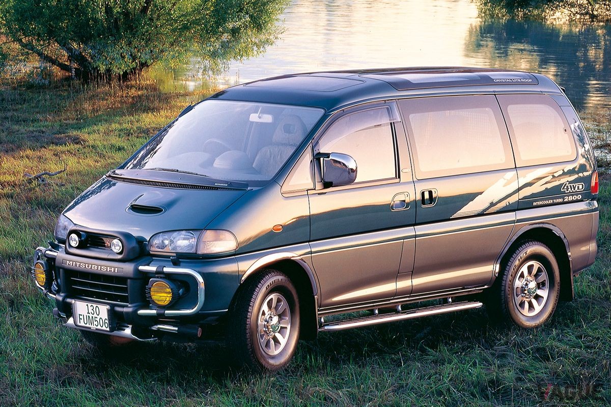 1994年登場の4代目「デリカスペースギア」