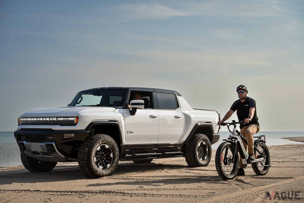 GMC「ハマーEV」と「ハマーEV e−バイク」