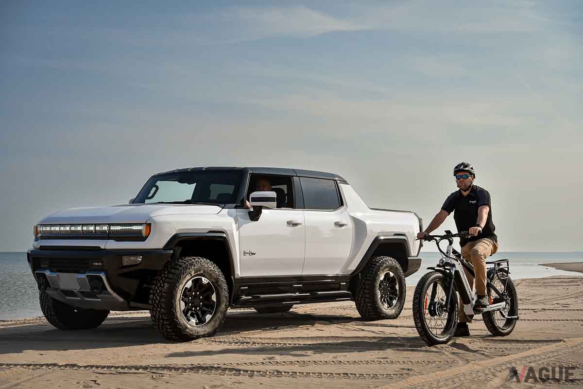 GMC「ハマーEV」と「ハマーEV e−バイク」