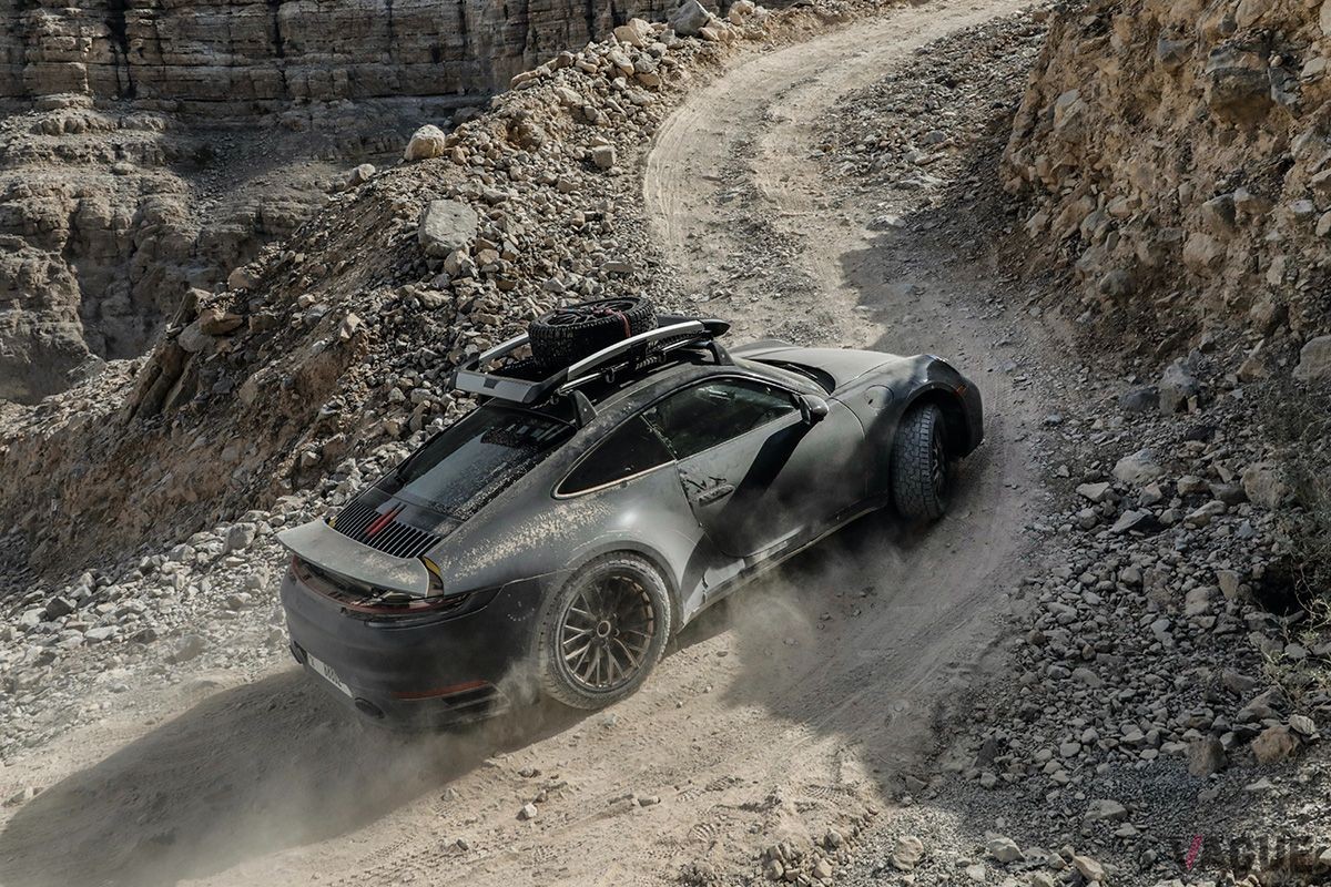 開発テスト中のポルシェ新型「911ダカール」
