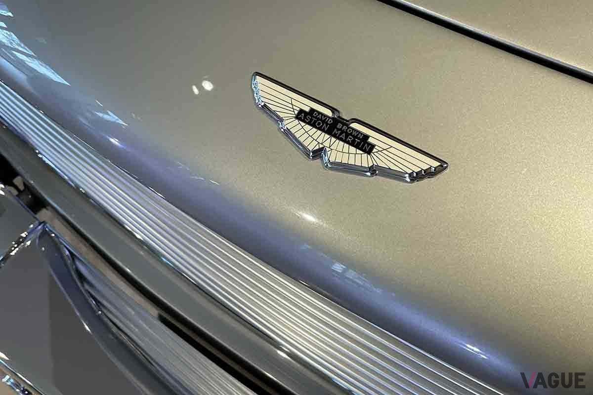 アストンマーティン「DB5ゴールドフィンガー コンティニュエーション」