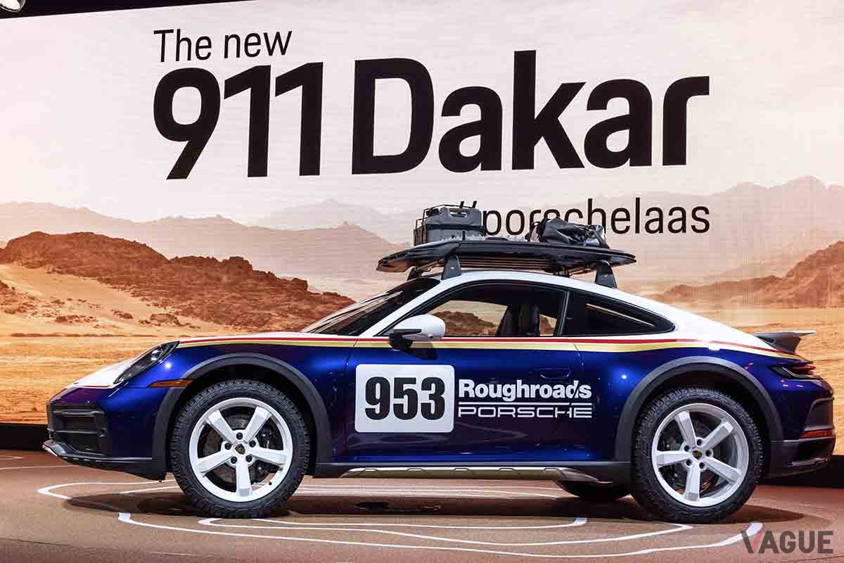 LAショーで世界初公開されたポルシェ新型「911ダカール」