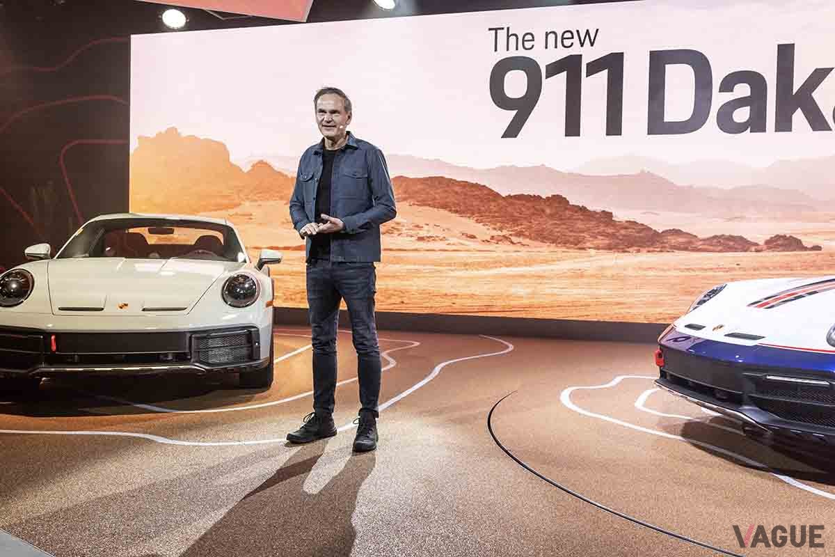 LAショーで世界初公開されたポルシェ新型「911ダカール」