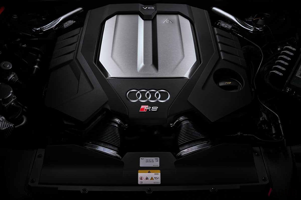 アウディ「RS6アバント・パフォーマンス」のエンジン