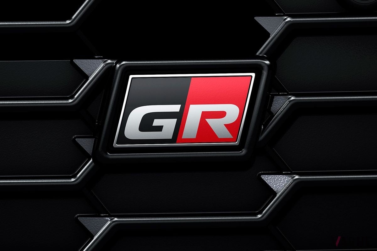 2代目新型「アクアGRスポーツ」のエンブレム