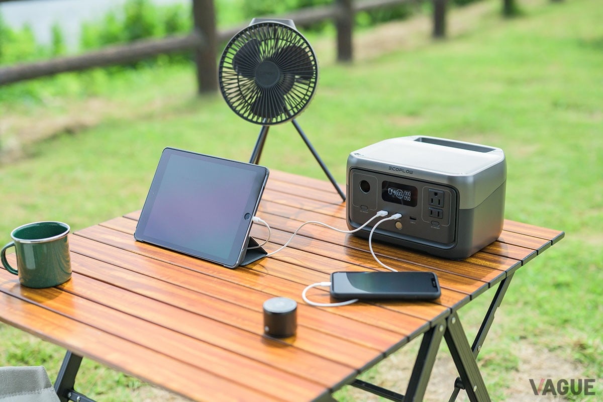 扇風機や電気毛布、LEDランタン、カメラなど今どきのアウトドアに当たり前の家電に対応。コンパクトで軽く、持ち出しやすくなったのがうれしい