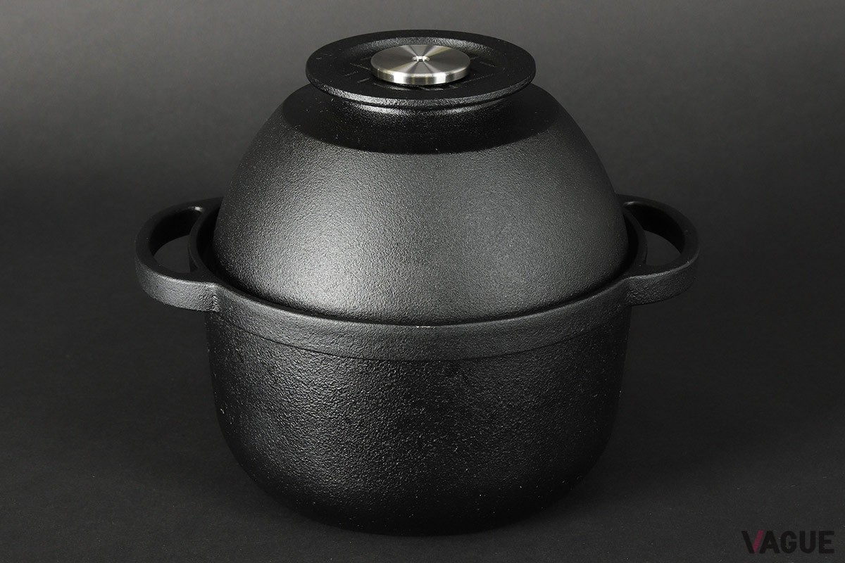 ハリオ商事が南部鉄器製造の老舗や燕三条のステンレスメーカーと完成させた、食後のコーヒーを堪能するための美味いごはんを炊き上げる調理鍋「ゼブランライスオーブン」