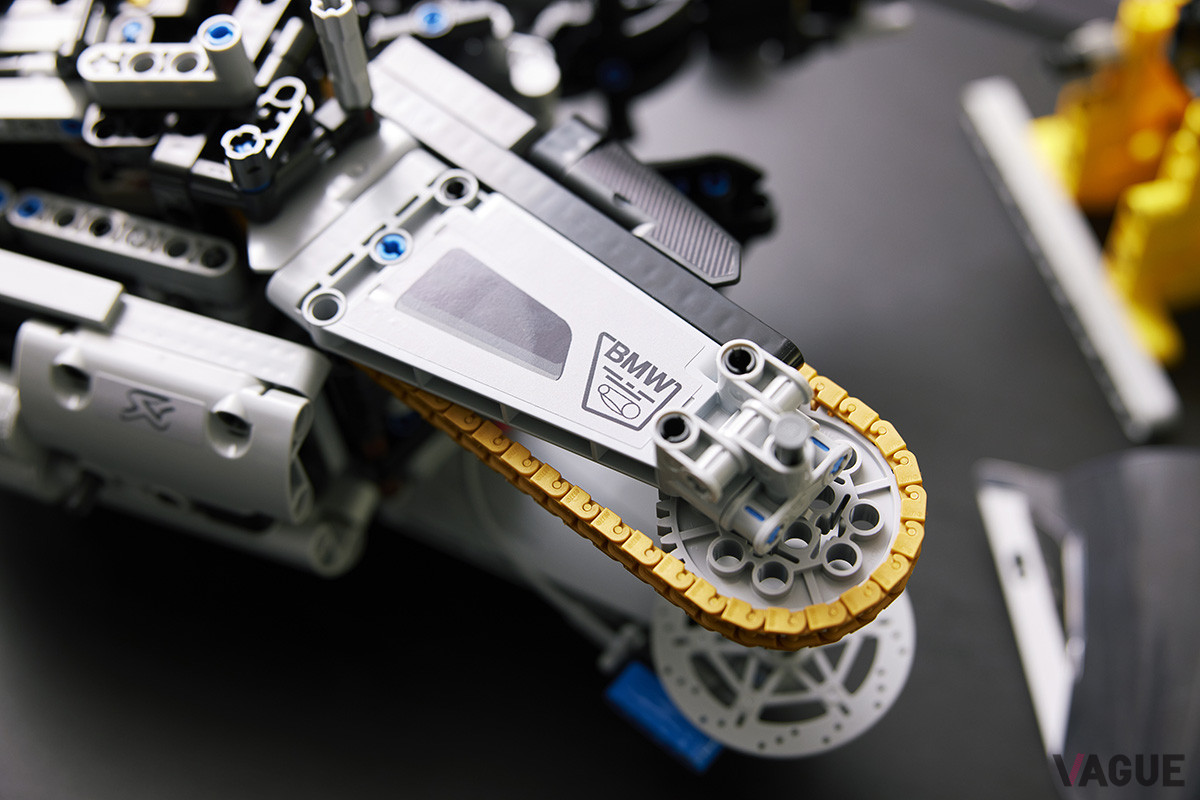ローラーチェーンなどの細かいパーツも見事にモデルアップされている