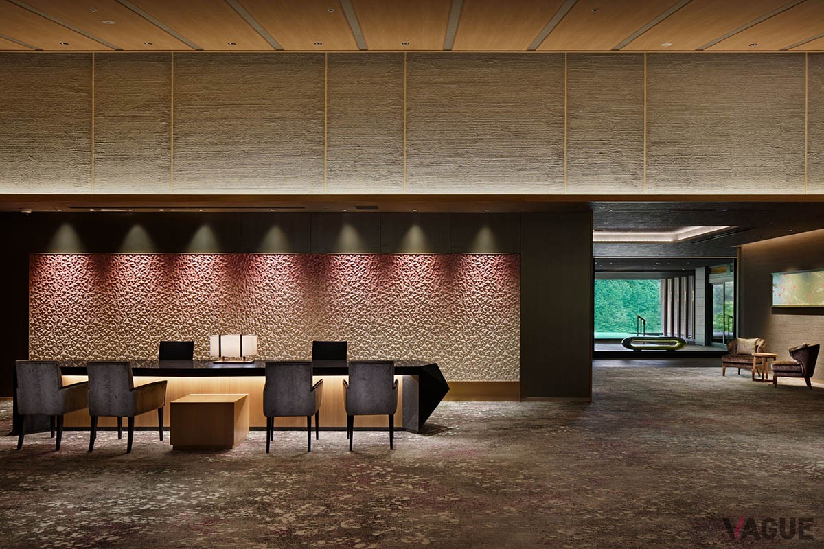 拡張した全客室に自家源泉の露天風呂を完備。さらに、趣向の異なる4つの貸切風呂とふたつの大浴場で湯めぐりを楽しめる温泉宿になった新生「はつはな」