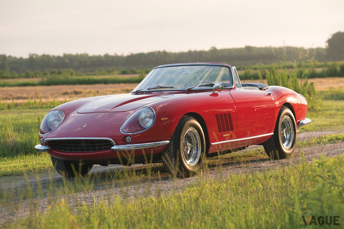 フェラーリ「275GTB／4 N.A.R.Tスパイダー」（1967年式）（C）RMサザビーズ