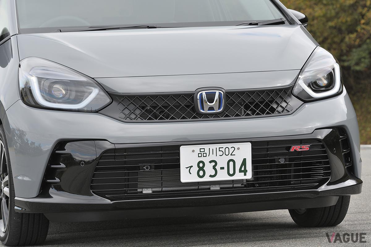 久しぶりのRSグレード復活となったホンダ新型「フィットRS」は、デザイン＆機能のアップデートでスポーティなルックスと走り味を獲得