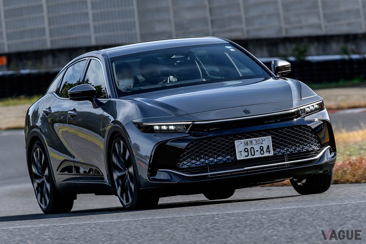 高級セダンの未来を切り拓くトヨタ「クラウン クロスオーバー」