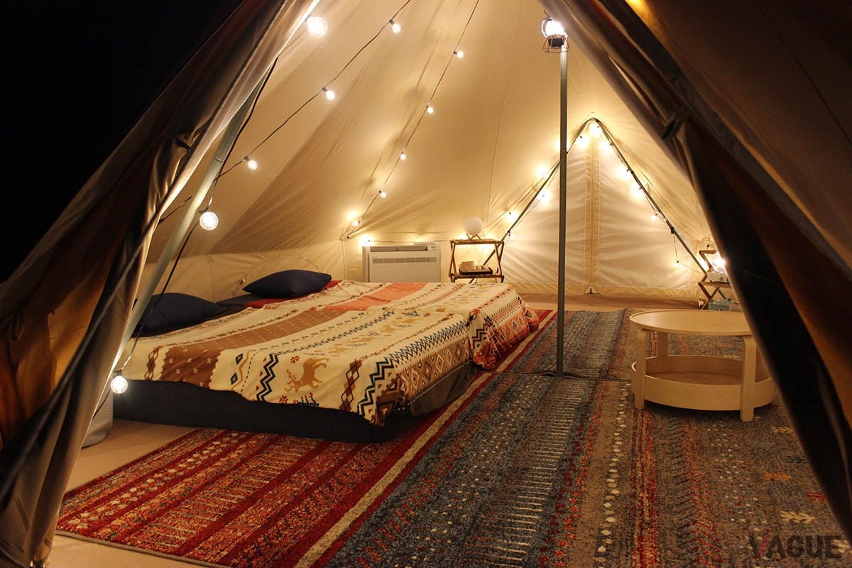 さえぎるもののない空と倉敷の街並みを一望でき、時間の移ろいとともに変化する空を楽しめる「OKAYAMA GLAMPING SORANIA」