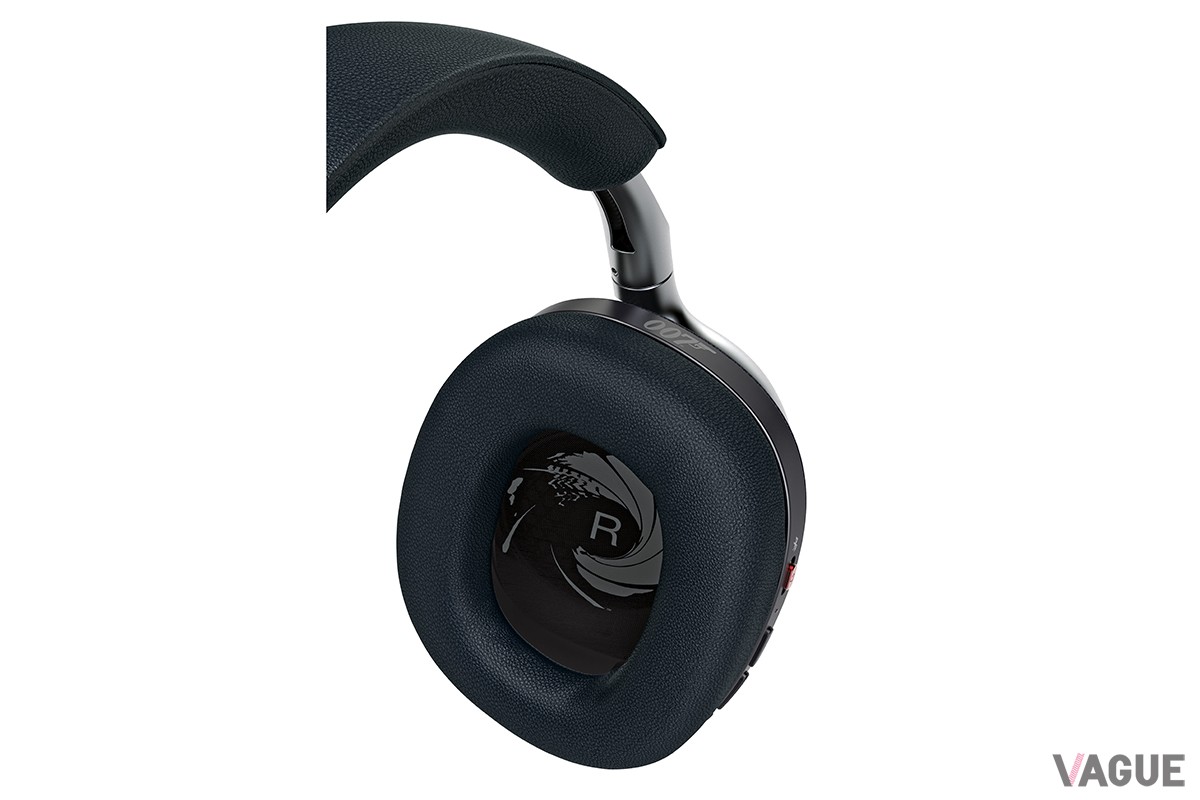 Bowers＆Wilkinsのフラッグシップヘッドホン「Px8」をベースに、ジェームズ・ボンドが『007／ドクター・ノオ』で着ていたディナージャケットにインスピレーションを得たカラーを採用した「P×8 007 Edition」