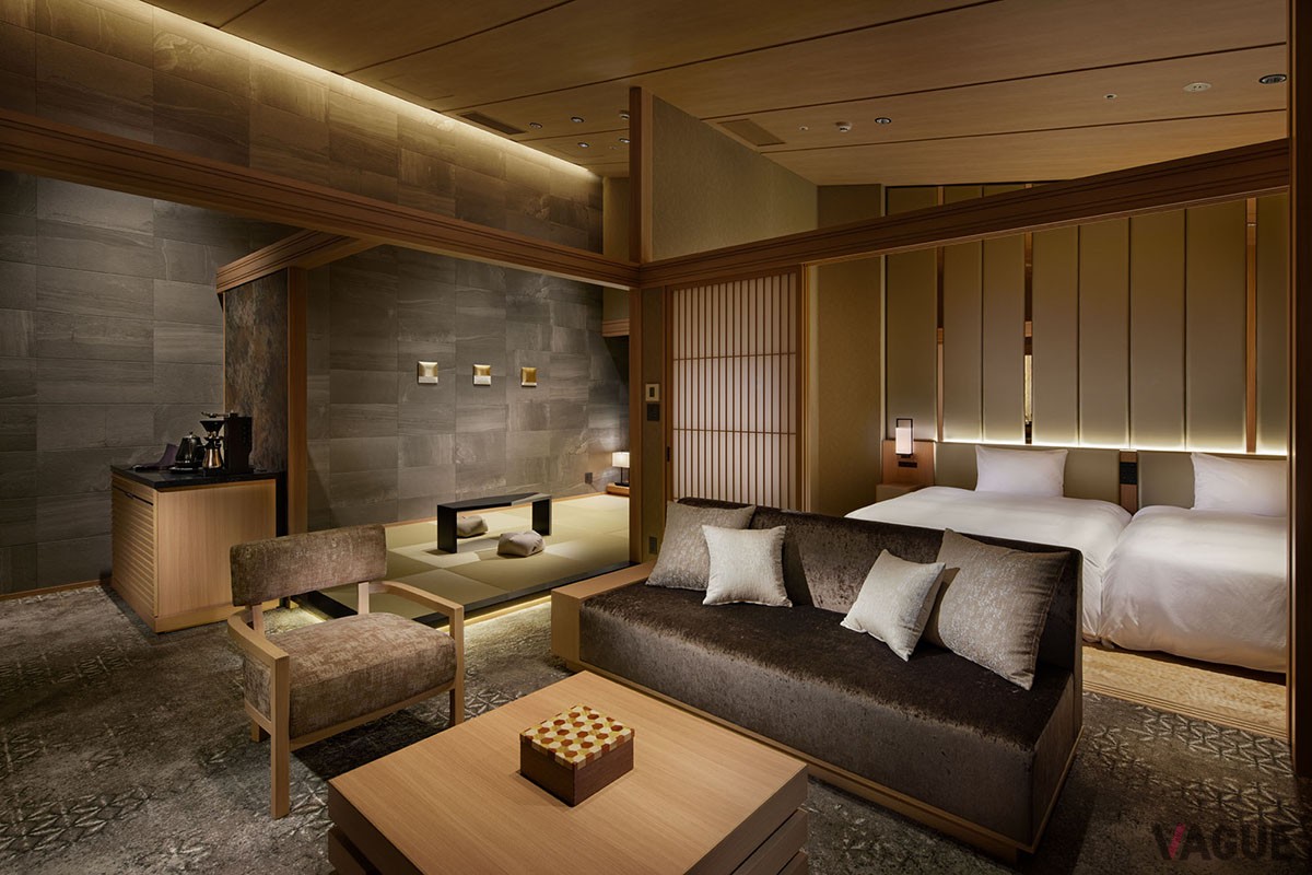 拡張した全客室に自家源泉の露天風呂を完備。さらに、趣向の異なる4つの貸切風呂とふたつの大浴場で湯めぐりを楽しめる温泉宿になった新生「はつはな」