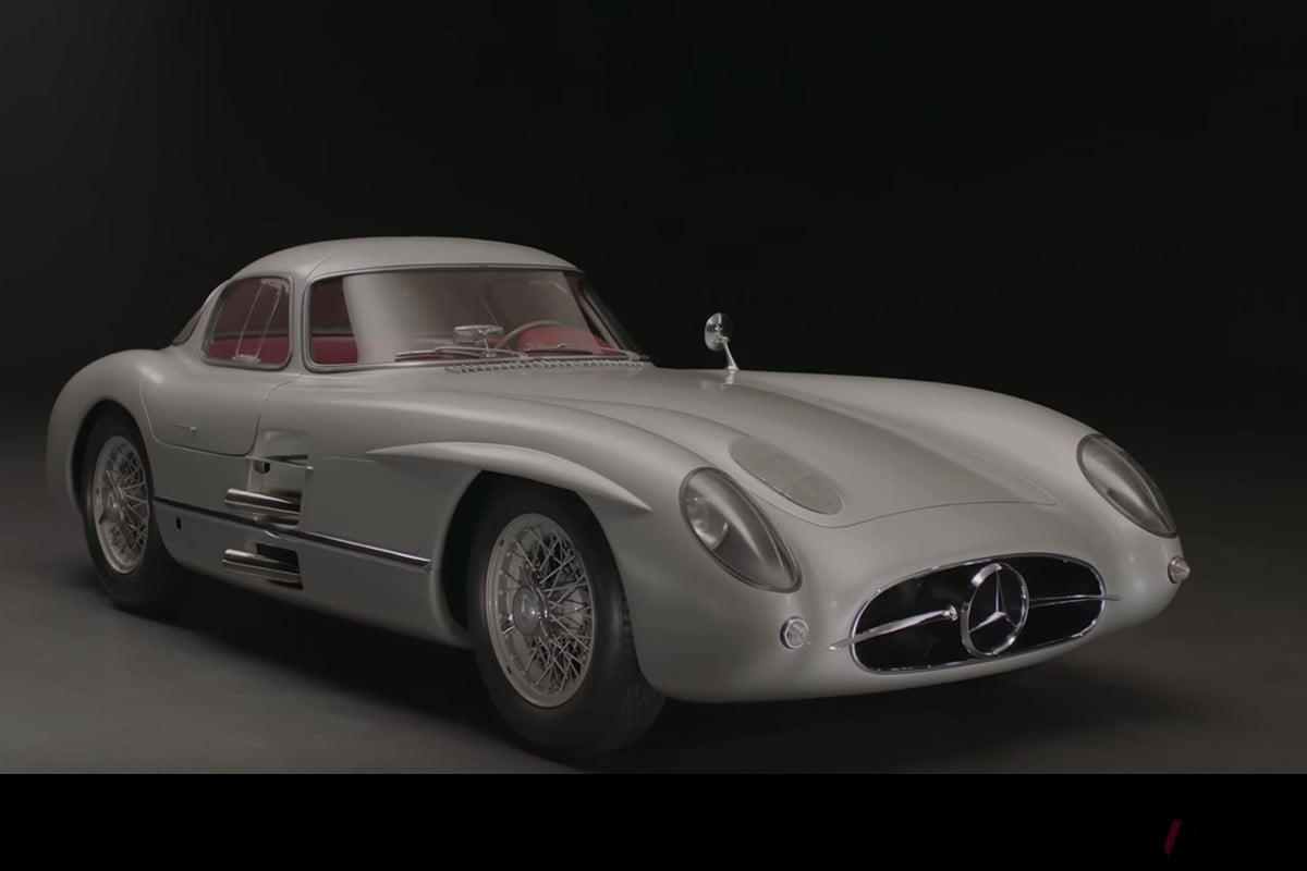 RMサザビーズにて落札されたメルセデス・ベンツ「300SLR“ウーレンハウト・クーペ”」（1955年式）。落札価格はなんと1億4200万ドル（C）YouTube『RM Sotheby`s』