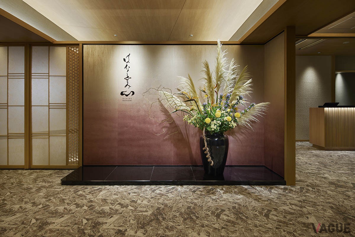 拡張した全客室に自家源泉の露天風呂を完備。さらに、趣向の異なる4つの貸切風呂とふたつの大浴場で湯めぐりを楽しめる温泉宿になった新生「はつはな」