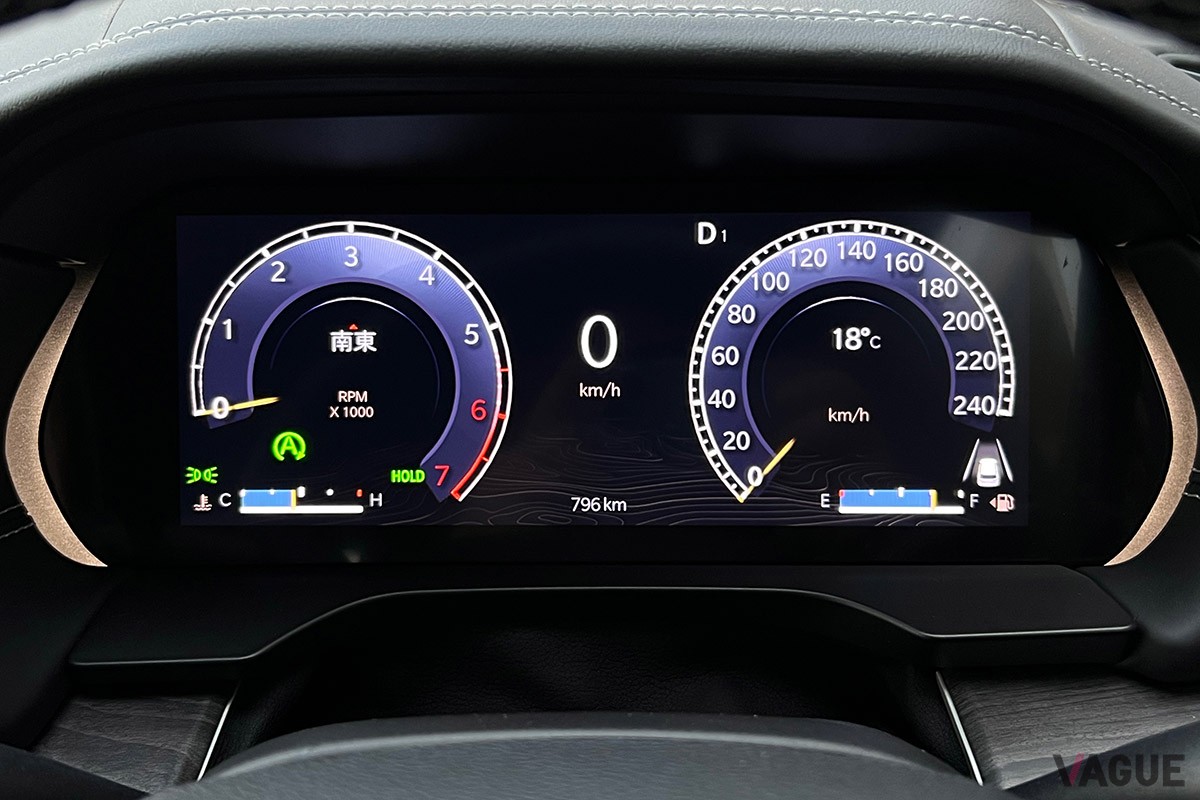 2列シート仕様のジープ新型「グランドチェロキー」