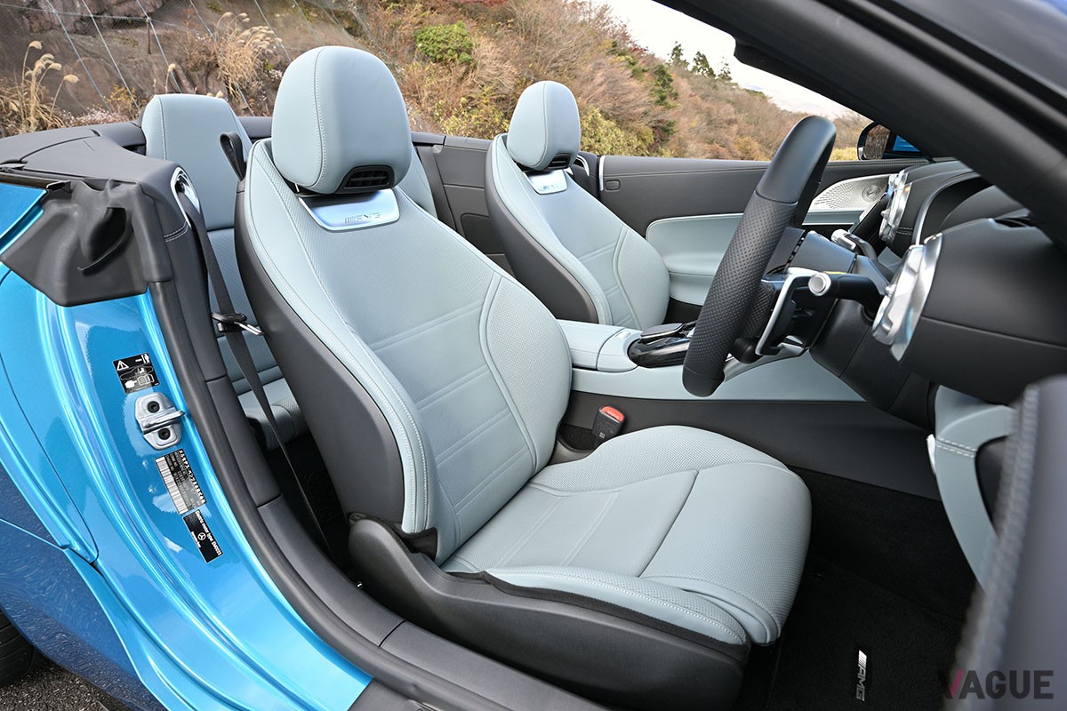 新型からメルセデスAMGブランドのモデルとなった「SL」。2＋2の4シーターとなったのは「GTロードスター」と差別化するためだったのか!?