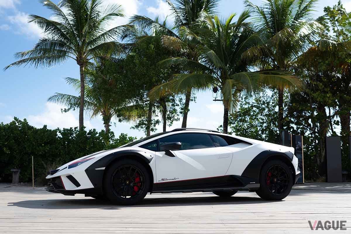 ランボルギーニ初のオフロード・スーパーカー「ウラカン