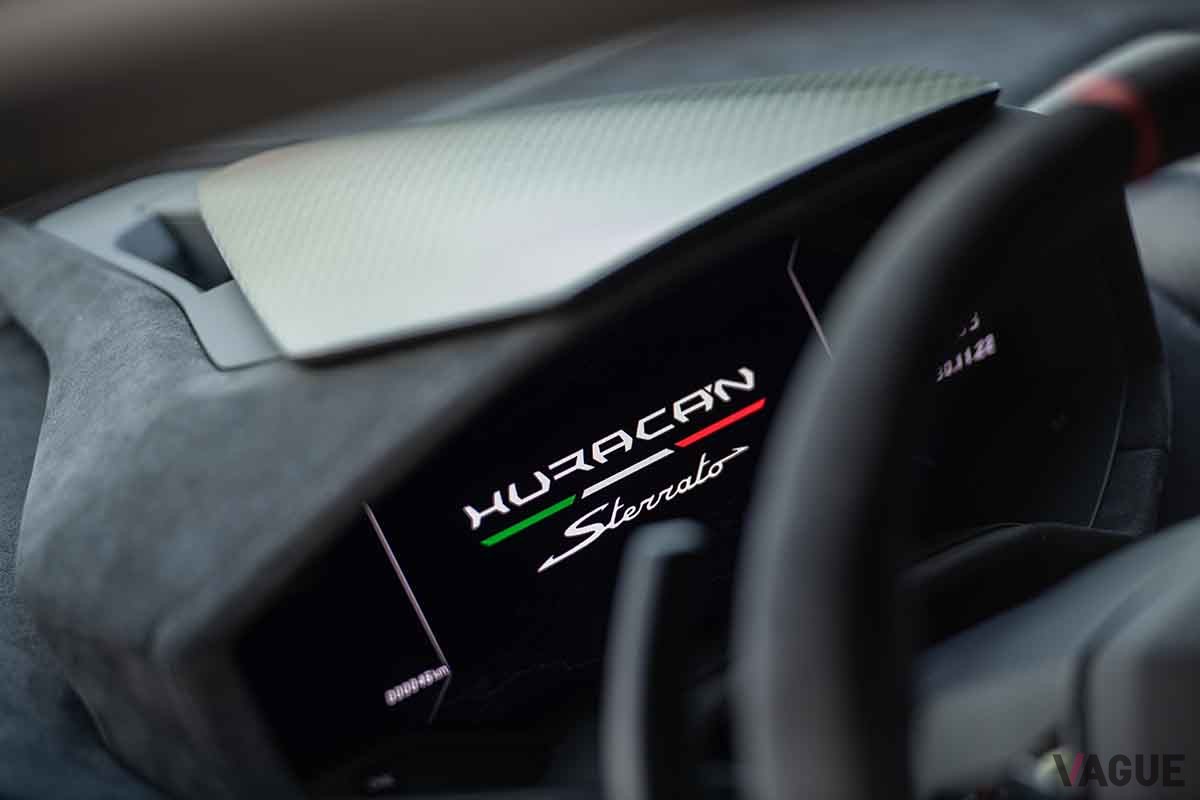 ランボルギーニ新型「ウラカン・ステラート」のインテリア