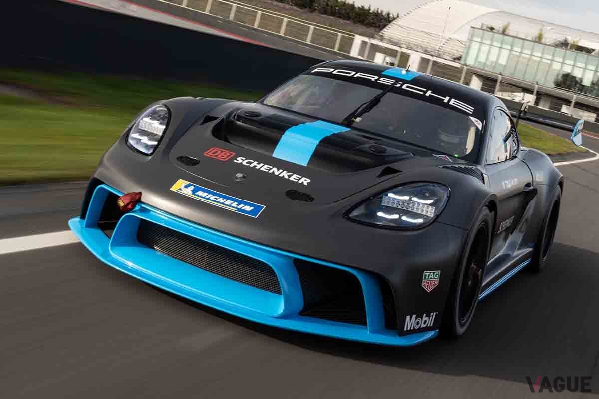 718ケイマンGT4 クラブスポーツをEVにコンバートした試作車、「718ケイマンGT4 eパフォーマンス」