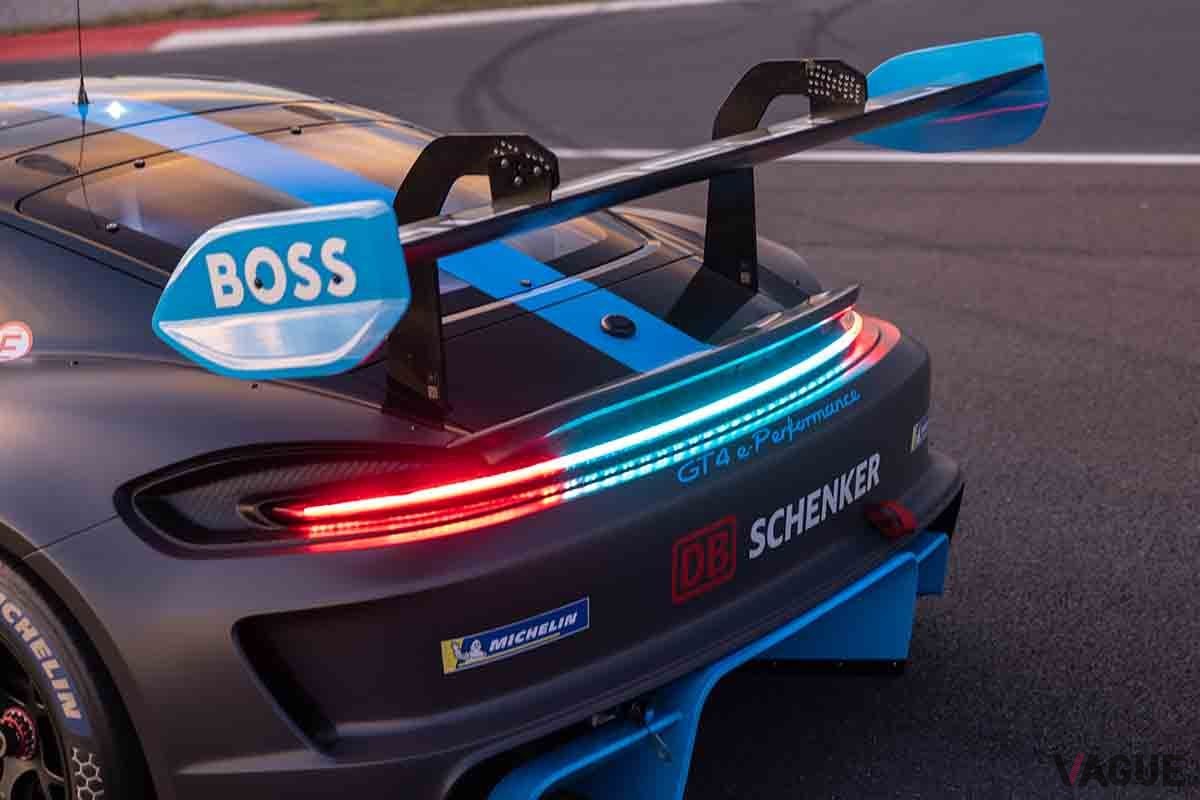 718ケイマンGT4 クラブスポーツをEVにコンバートした試作車、「718ケイマンGT4 eパフォーマンス」