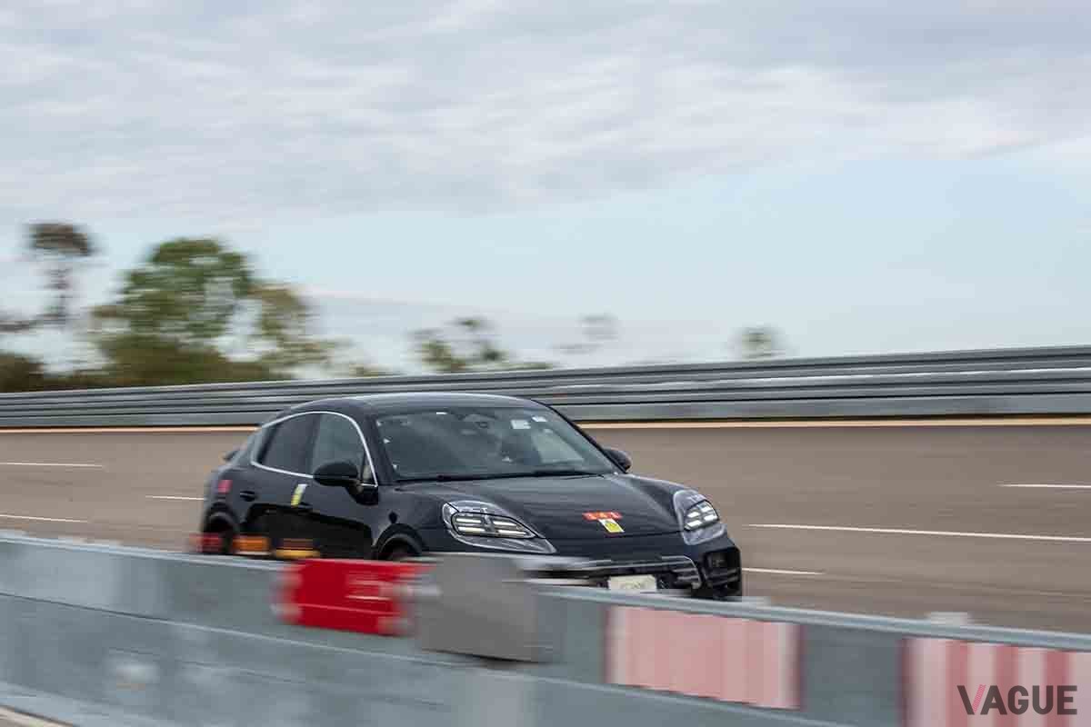 次期型ポルシェ「マカン」の開発シーン