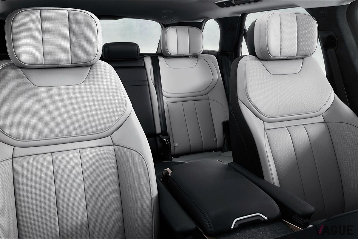 新型「レンジローバースポーツ」のインテリア