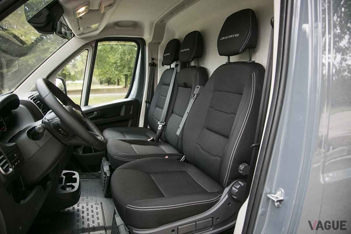 フィアット「デュカト」のインテリア