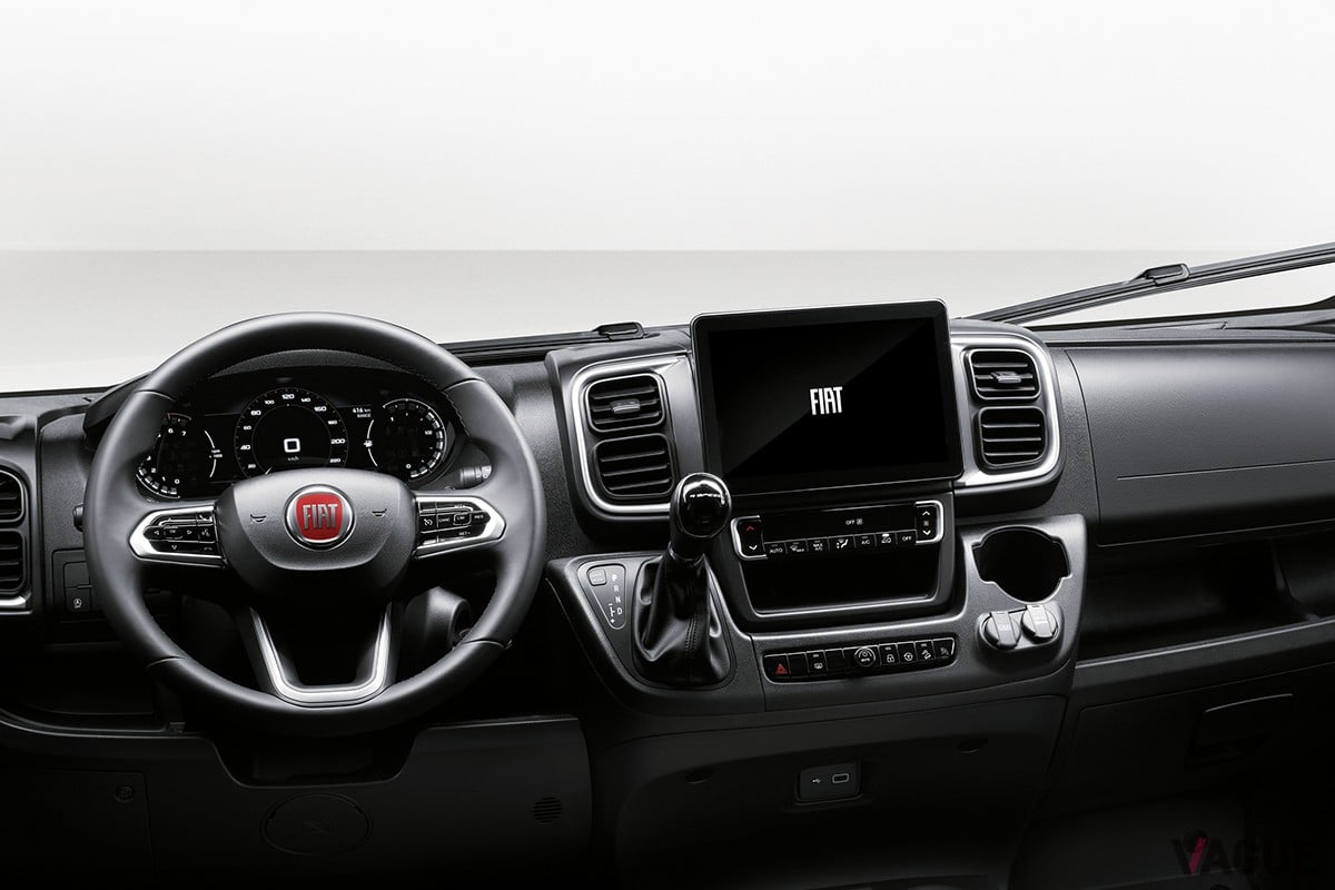 フィアット「デュカト」のインテリア