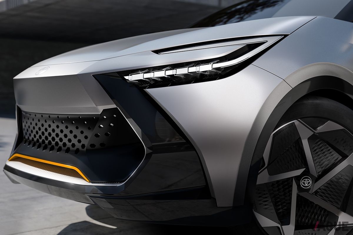 欧州で世界初公開されたトヨタ「C-HRプロローグ」