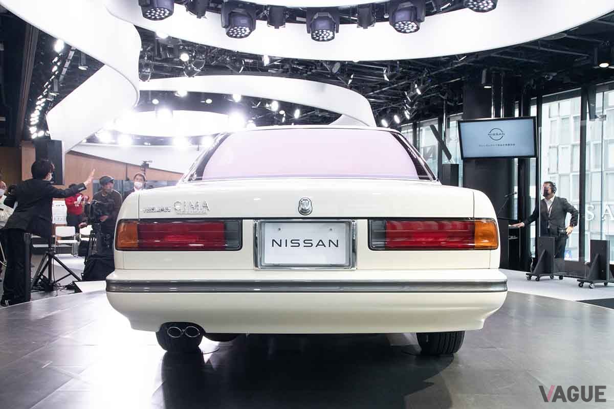 レストアされて新車同様に生まれ変わった女優伊藤かずえさんの愛車、日産初代「シーマ」