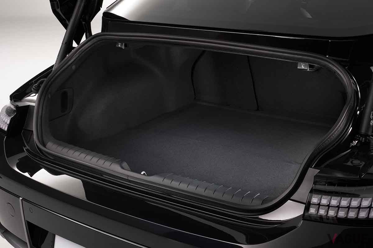 ヒョンデ新型「アイオニック6」の荷室