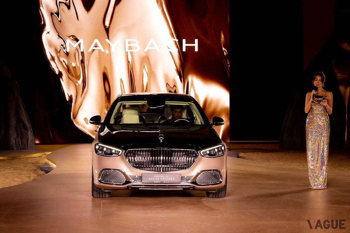 「メルセデス・マイバッハSクラス オート・ヴォアチュール」の発表会の様子