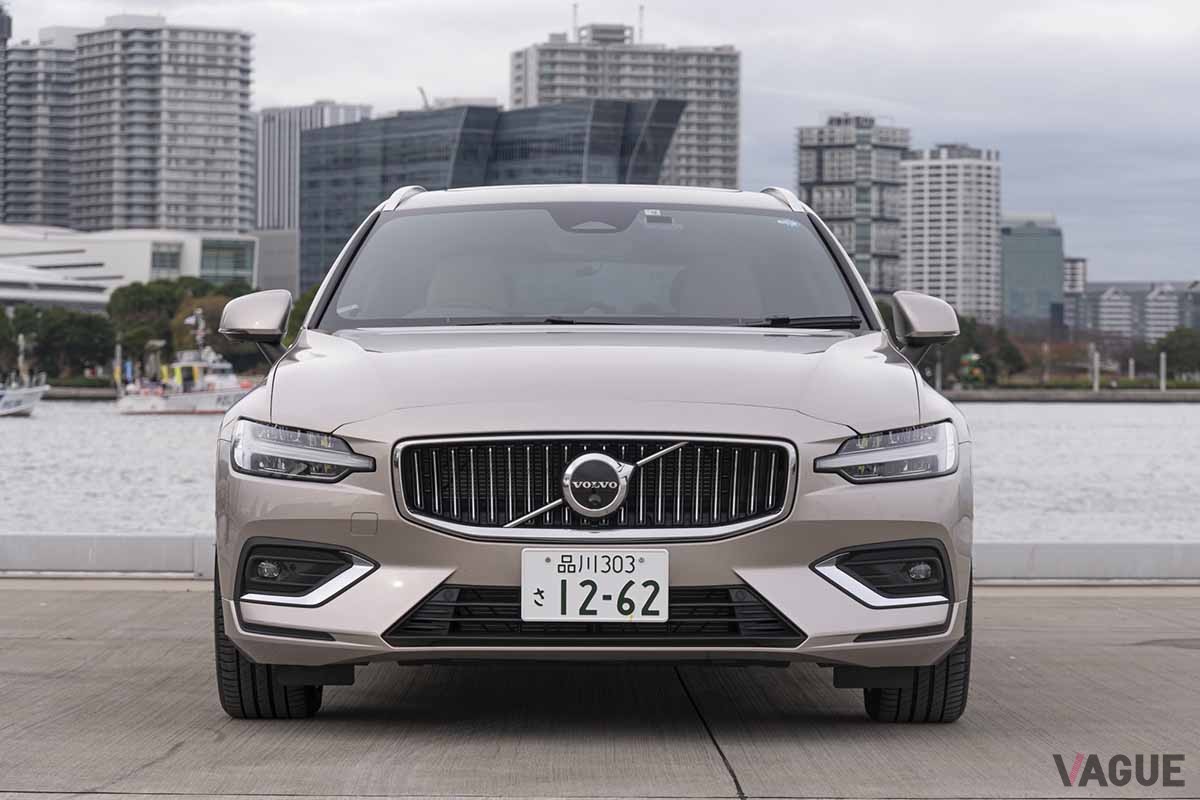 ボルボ「V60 アルティメット B4」