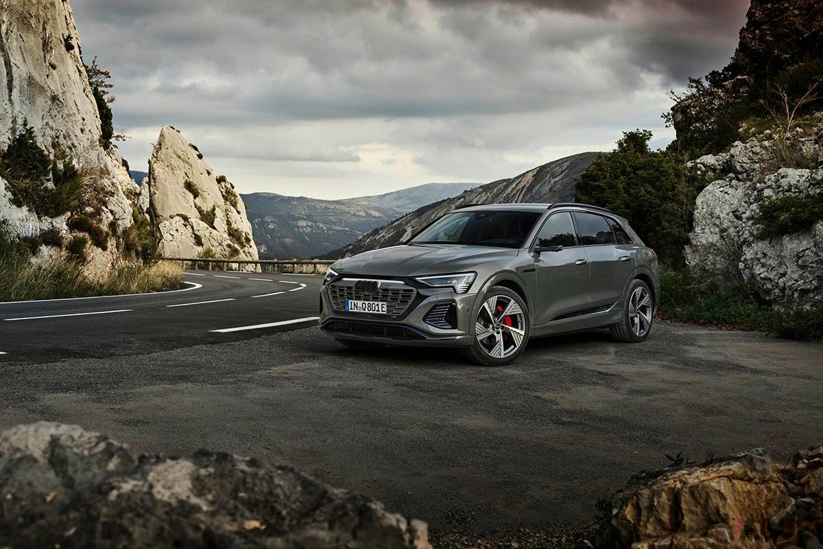 アウディ「Q8 e-tron」