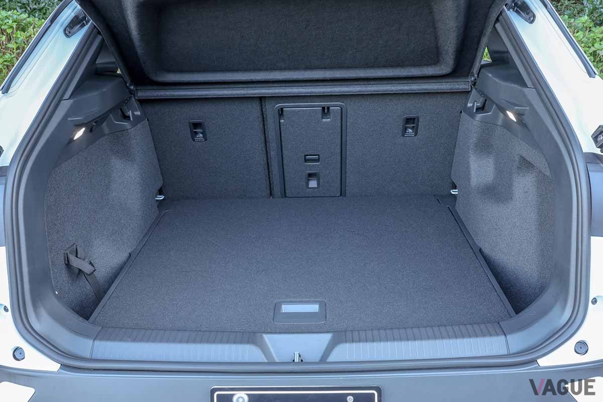 VW新型「ID.4」の荷室