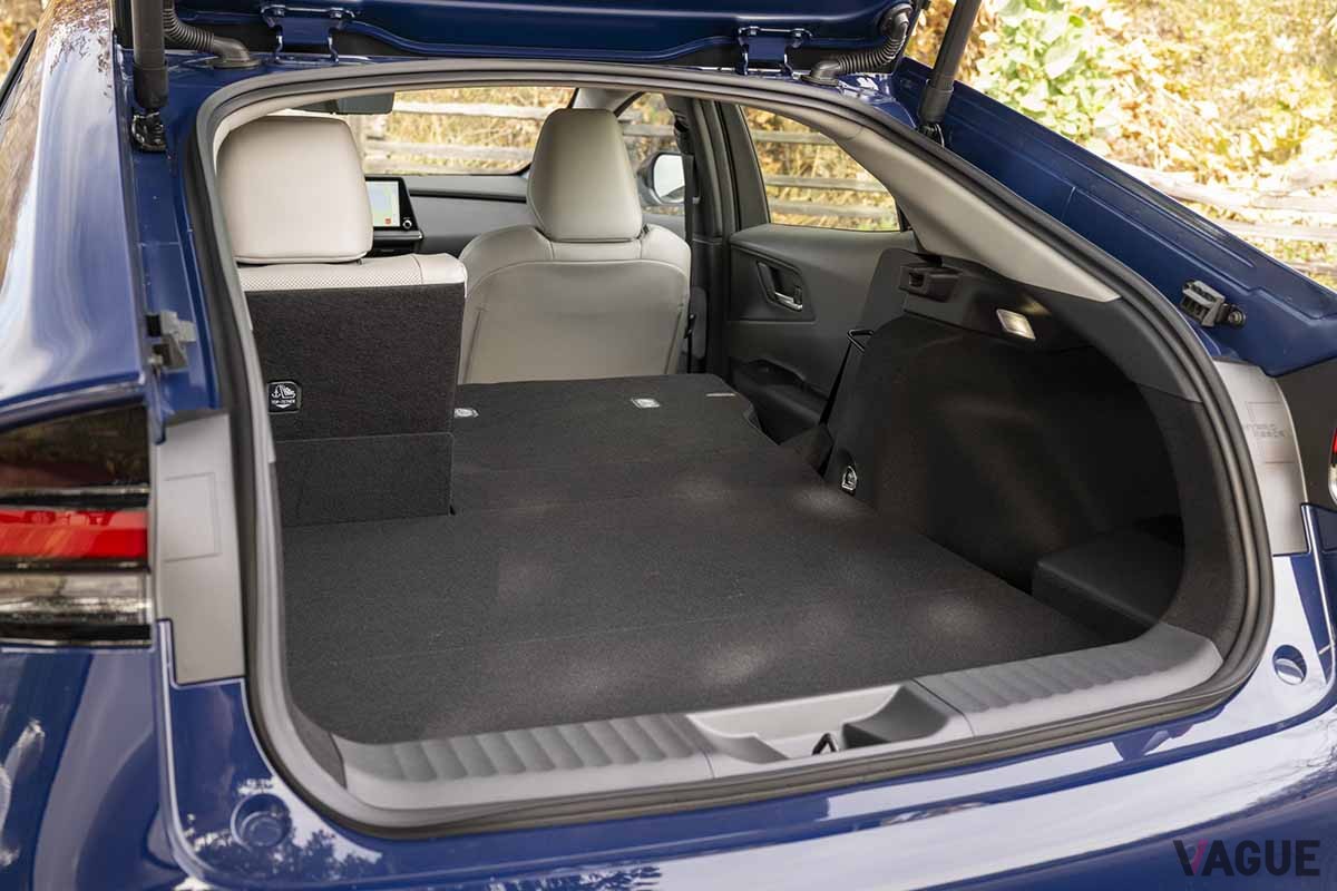 トヨタ新型「プリウス」米国仕様のインテリア