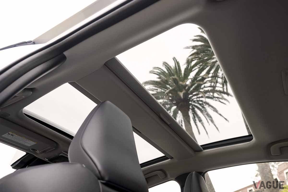 トヨタ新型「プリウス」米国仕様のインテリア