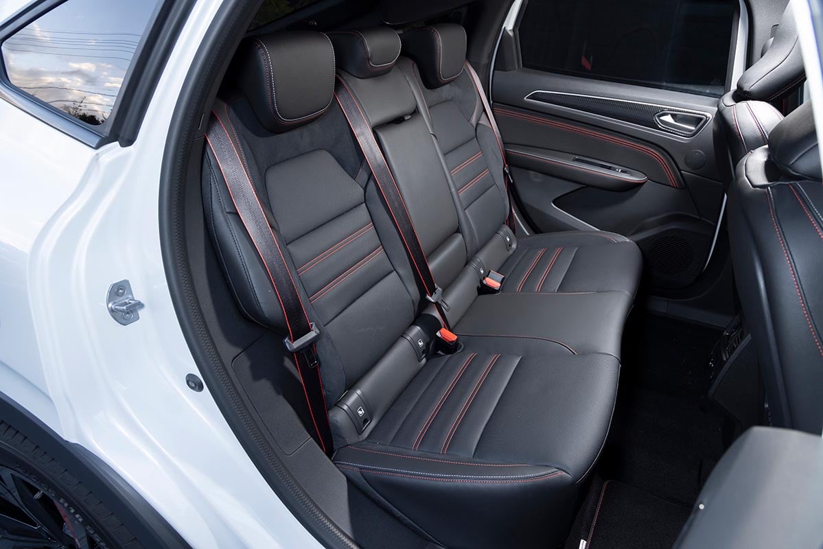 ルノー「アルカナ R.S.ライン マイルドハイブリッド」