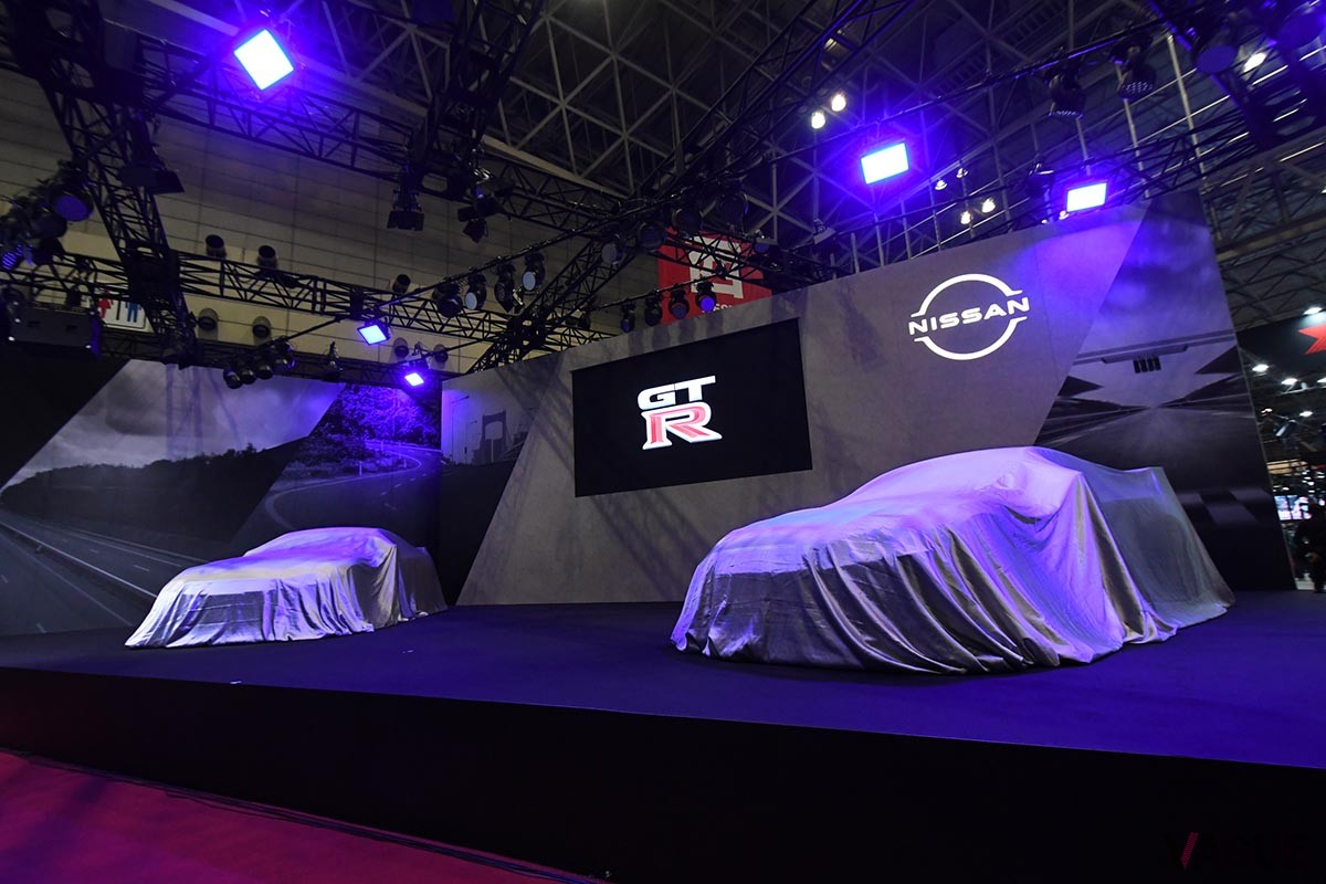 「東京オートサロン2023」でアンベールされた日産「GT-R」の2024年モデル