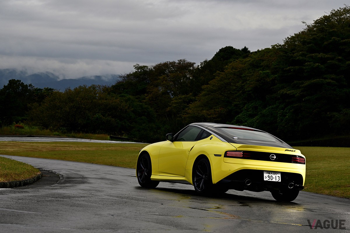 公道にジャストフィットなエンジンとフットワーク、そして、ひと目見てカッコいいと感じるルックスが魅力的な日産の新型「フェアレディZ」