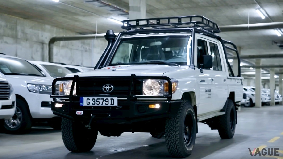 TGS社が架装した「ランドクルーザー」（C）YouTube『Top Gear』
