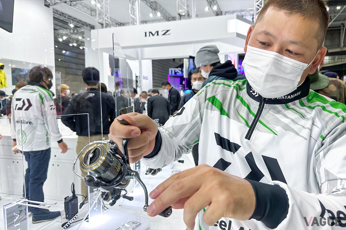日本全国でアジやメバルといったライトソルトをメインターゲットにする、プロアングラーの渡邉長士さん