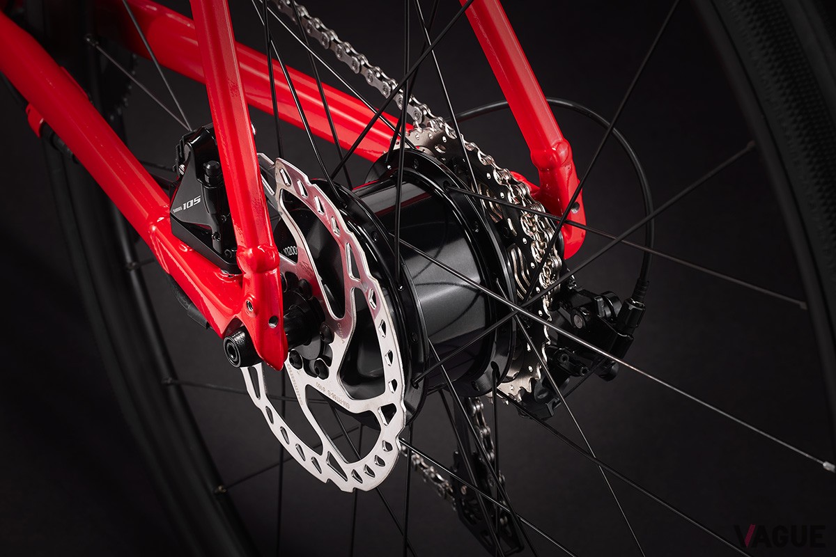 56サイズで14.06kg（56サイズ）という驚異的な軽さを実現したトレックのロードバイク仕様e-Bike「Domane＋AL」