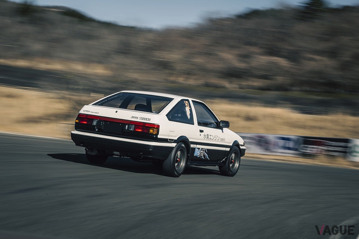 「東京オートサロン2023」のGRブースを飾ったAE86型「スプリンター トレノ」は水素エンジン搭載車。名機“4A-G”型をポート噴射のままで水素エンジン化した