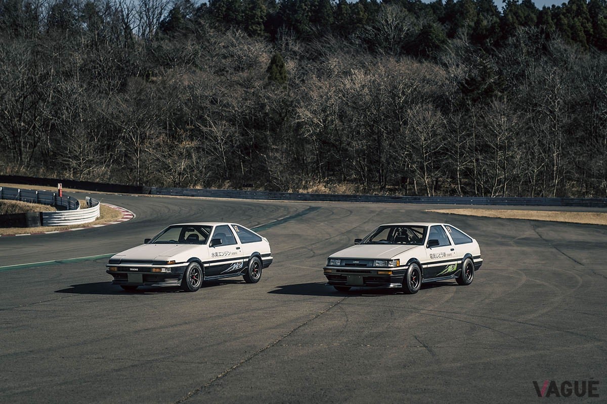 「東京オートサロン2023」のGRブースを飾った2台のAE86。「スプリンター トレノ」は水素エンジン搭載車、「カローラ レビン」はEVにコンバートされたモデルだ