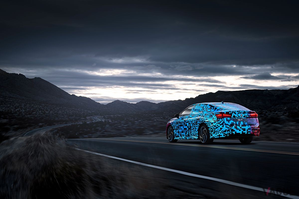 VW新型「ID.7」