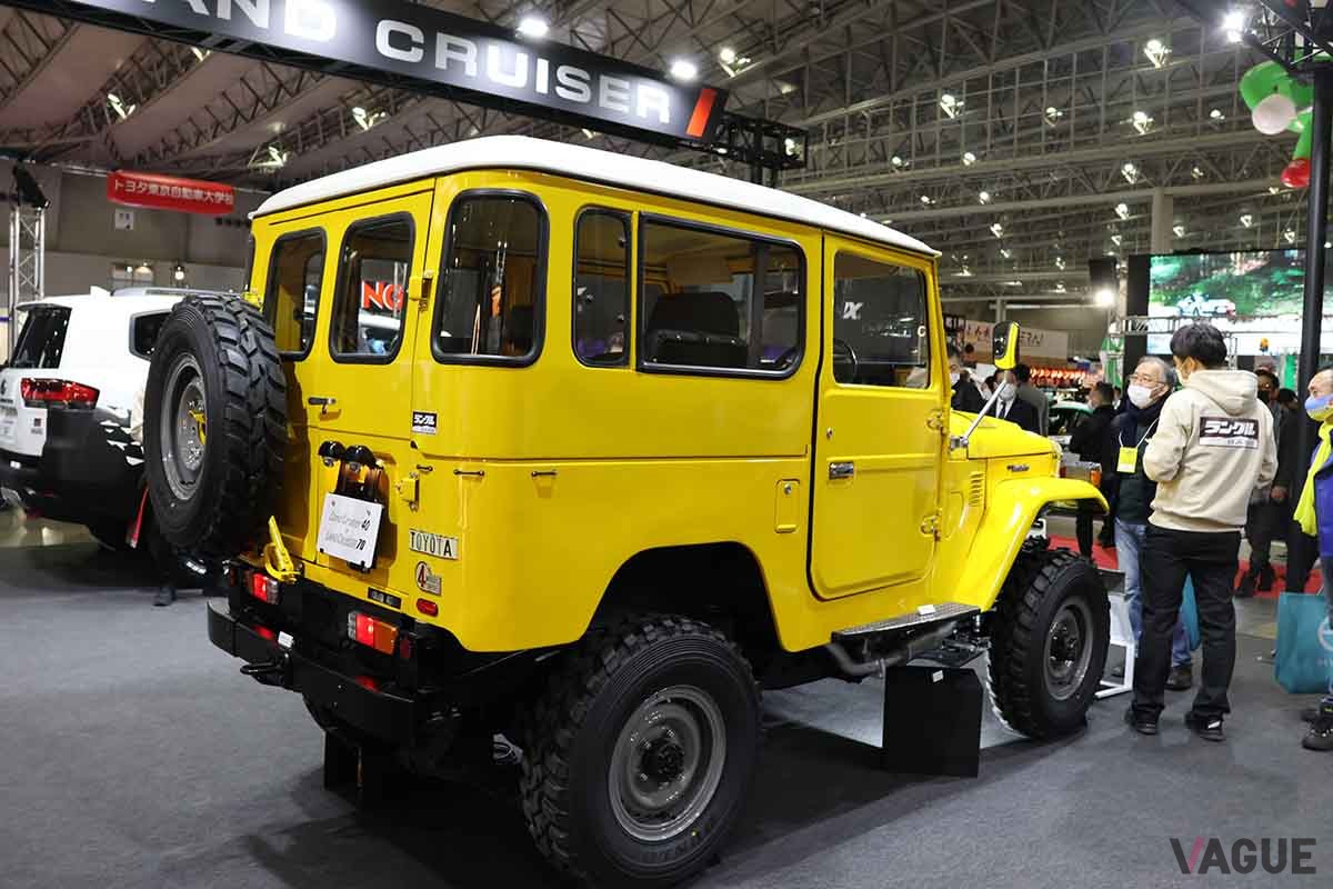 東京オートサロン・トヨタ車体ブースに展示中の「LAND CRUISER 40 × LAND CRUISER 70」